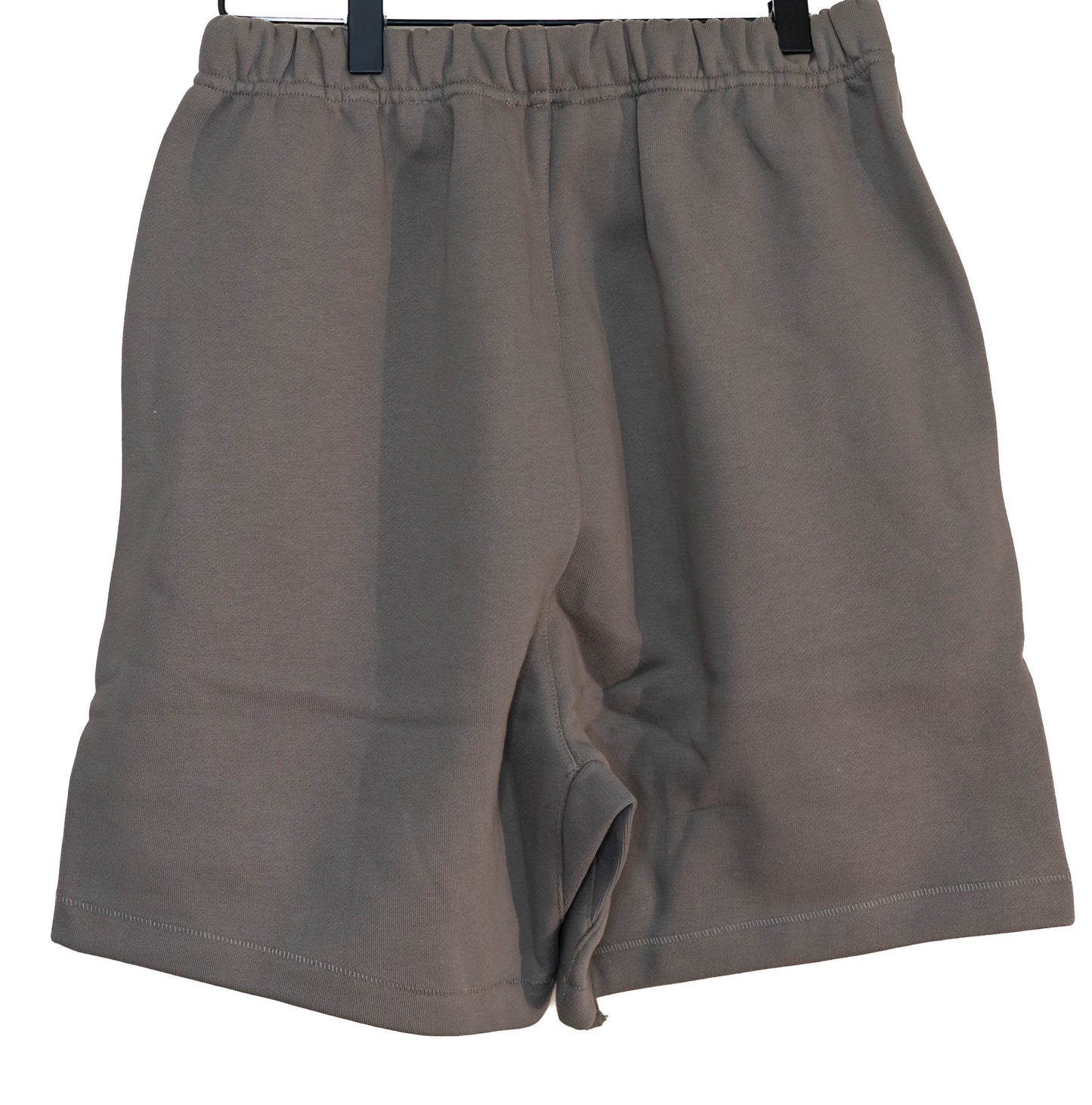 Fear of God Essentials Shorts – Desert Taupe – Deadstock